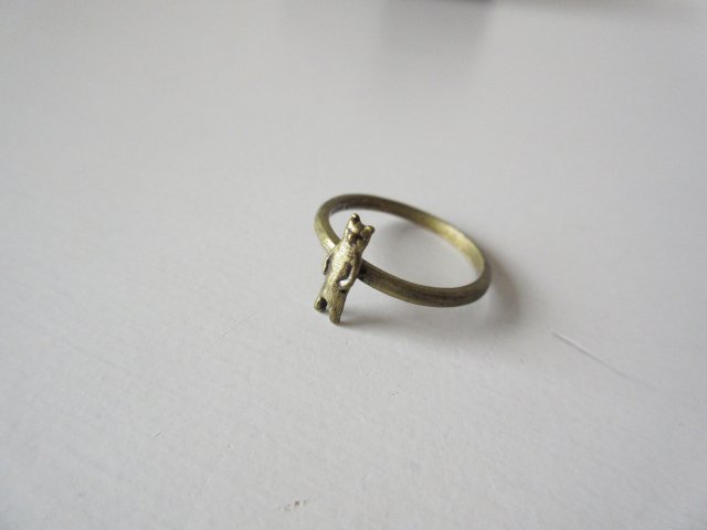 ミナペルホネン　リング　指輪　レザー　箔加工革　シルバー　ゴールド